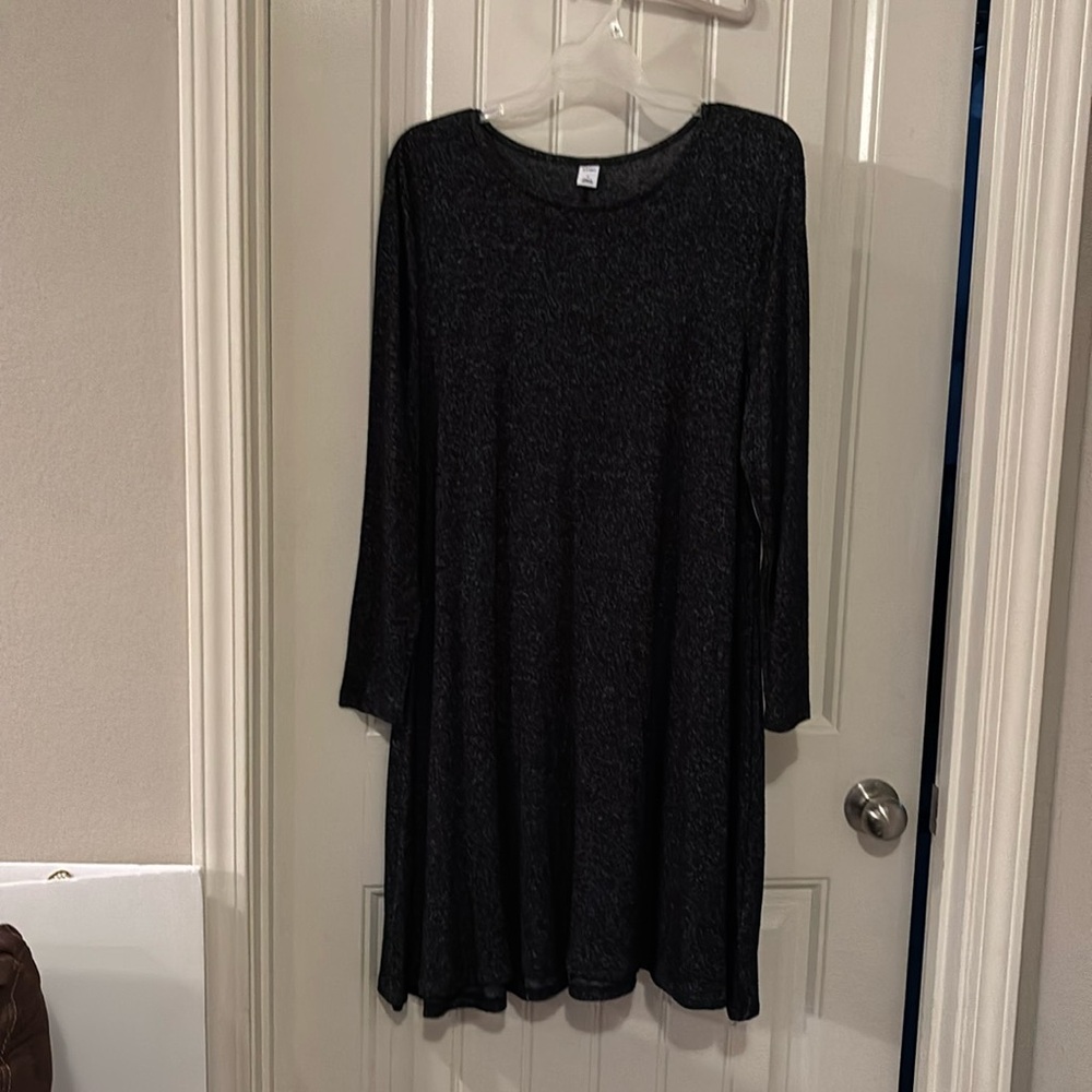Old navy long sleeve black dress size large